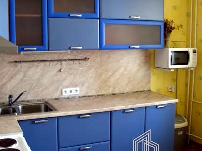 квартира за адресою Академіка Булаховського вул., 5б
