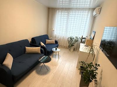 квартира за адресою Європейського Союзу просп. (Правди), 43
