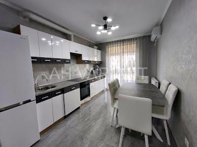 квартира за адресою Гренджі-Донського вул., 3