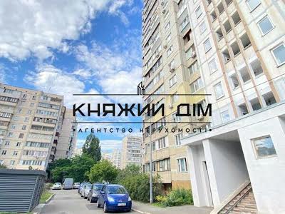 квартира за адресою Лариси Руденко вул., 13