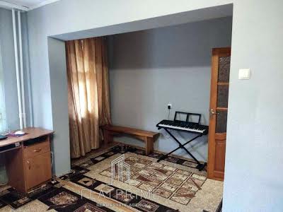 квартира за адресою Автозаводська вул., 61