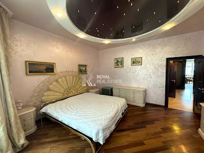 квартира за адресою Старонаводницька вул., 6Б