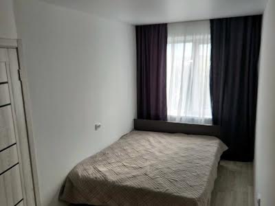 квартира за адресою Озерна вул., 27-а