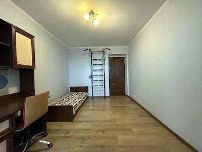 квартира за адресою Симиренка вул., 31