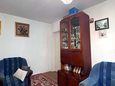 квартира за адресою Роксоляни вул., 25