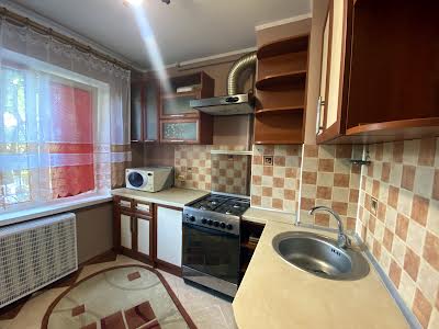 квартира за адресою Вербова, 38
