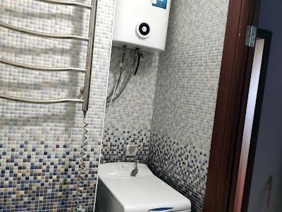 квартира за адресою Софії Русової вул., 5-Б