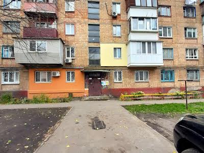 квартира за адресою Академіка Навашина вул., 13