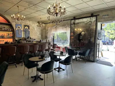 коммерческая по адресу Большая Васильковская ул. (Красноармейская), 33
