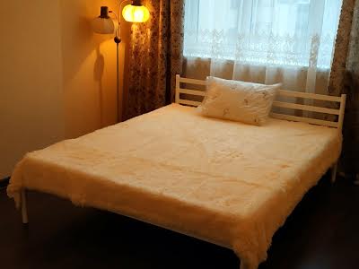 квартира за адресою Феодосійська вул., 1