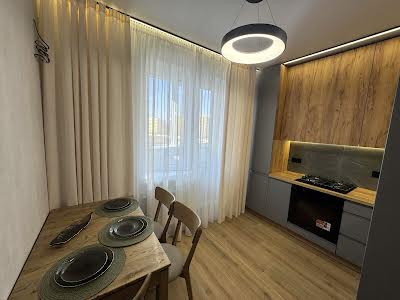 квартира за адресою Боголюбова вул., 27