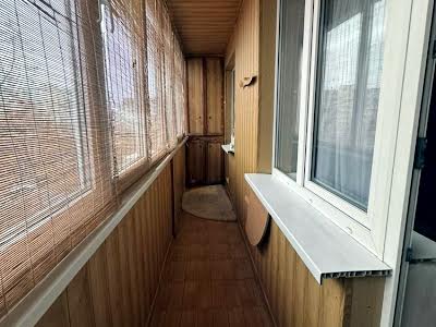 квартира по адресу Червоной Калины просп. (Владимира Маяковского), 18