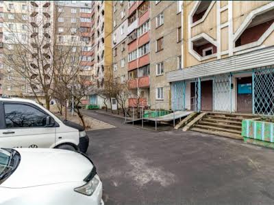 квартира по адресу Анны Ахматовой ул., 16-В