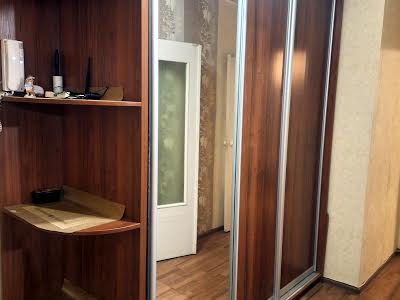 квартира за адресою Драгоманова вул., 17
