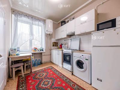 квартира по адресу Защитников Украины пл., 1