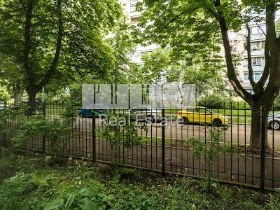 квартира за адресою Сергія Берегового вул. (Мартиросяна), 5