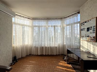квартира за адресою Верховинна вул., 91