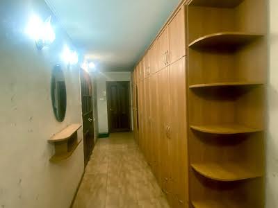 квартира за адресою Композитора Ніщинського вул., 28