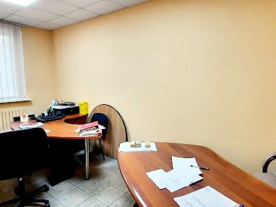 комерційна за адресою Дніпро, Робоча вул., 18