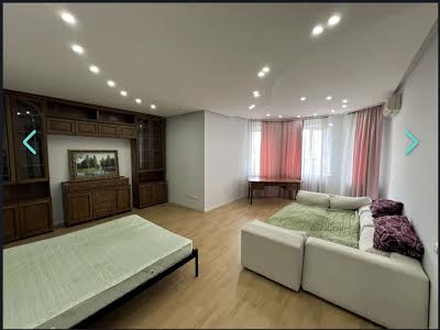 квартира по адресу Исполкомовская ул., 7