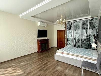 квартира за адресою Дніпровська набережна вул., 14