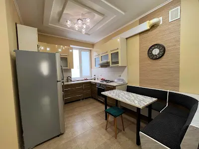 квартира за адресою Свято-Миколаївська вул. (Леніна), 29