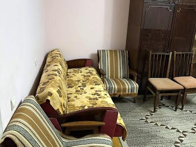 квартира за адресою Митрополита Петра Могили вул., 10