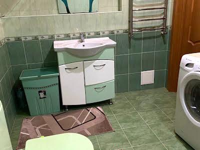 будинок за адресою Синьоозерна вул., 18