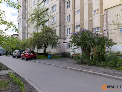 квартира за адресою Ревуцького вул., 30/1