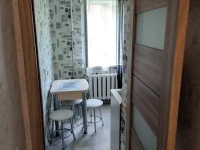квартира за адресою Космонавтів вул., 13а
