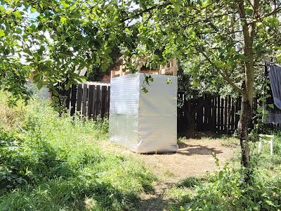 дом по адресу с. Тетеревка, Партизанська, 2