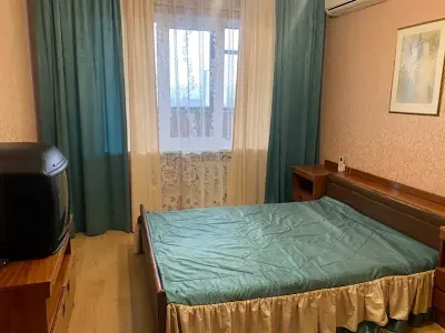 квартира за адресою Композитора Лятошинського вул., 8