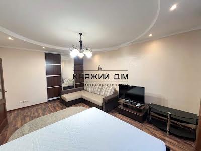 квартира за адресою Степана Рудницького вул. (Академіка Вільямса), 5