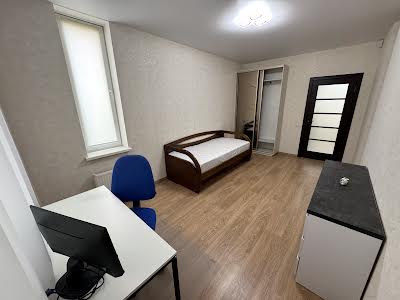 квартира за адресою Регенераторна вул., 4 к9
