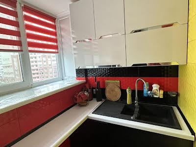 квартира за адресою Єлизавети Чавдар вул., 38