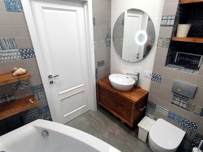 квартира за адресою Регенераторна вул., 4