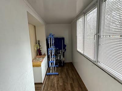 квартира за адресою Воскресенська вул., 11
