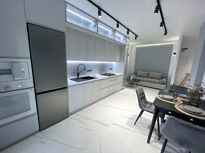 квартира по адресу Угорская ул., 12