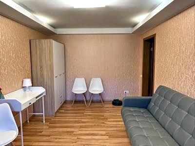 квартира за адресою Дніпровська набережна вул., 7-А