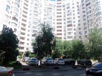 квартира за адресою Вишняківська вул., 13