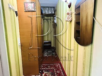 квартира за адресою Братиславська вул., 4