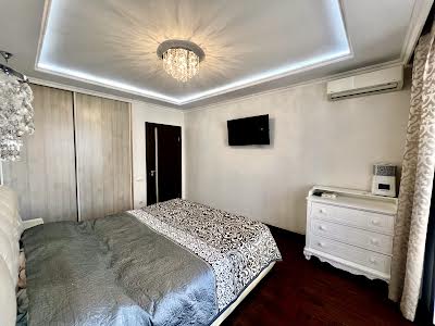 квартира за адресою Чорновола вул., 29