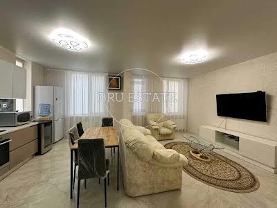 квартира за адресою Регенераторна вул., 4 к5