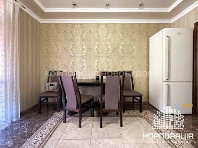 квартира за адресою Хіри, 10