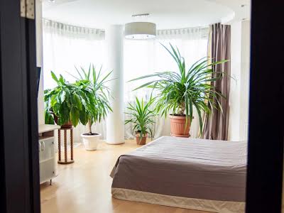 квартира за адресою Автозаводська вул., 29а