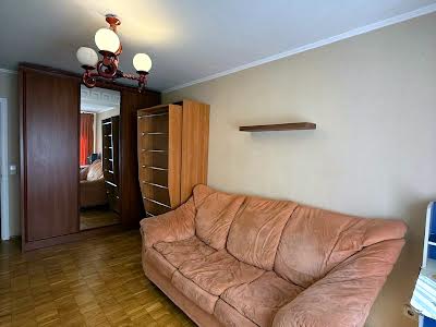 квартира за адресою Митрополита Василя Липківського вул. (Урицького), 32