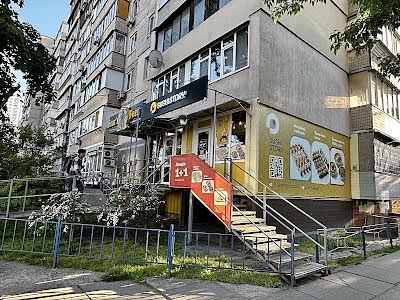 комерційна за адресою Оболонський просп., 3