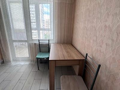 квартира за адресою Вишняківська вул., 4