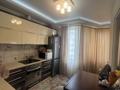 квартира за адресою Райдужний масив вул., 17