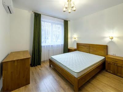 квартира по адресу Угорская ул., 12